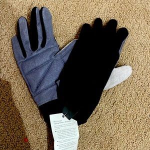 REI women’s cycling gloves - NWT